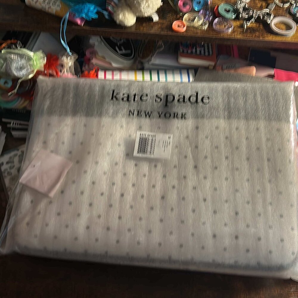 Kate Spade NY Disney x Minnie Mouse Figaro Cat Laptop/tablet sleeve - NEW W/tag - Picture 4 of 5